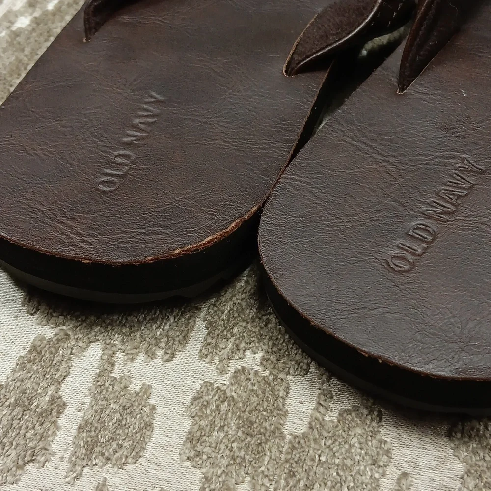Old Navy Boys Brown Faux Leather Dark Cognac Sandals, Size 5/6
